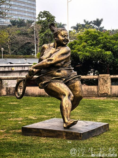 广州街头的运动主题雕塑 广州街头的运动主题雕塑