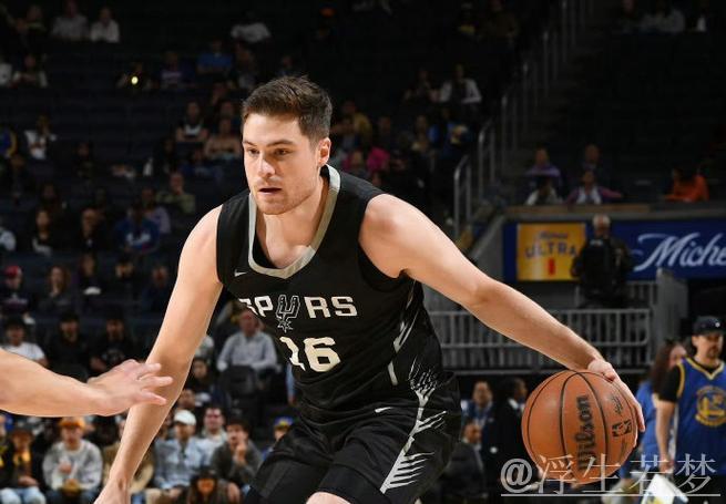 马刺将以双向合同签下发展联盟球员凯尔-曼加斯 马刺将以双向合同签下发展联盟球员凯尔-曼加斯